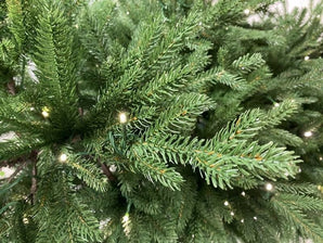 Hochwertiger künstlicher Weihnachtsbaum Hageland 210 cm 350-LED